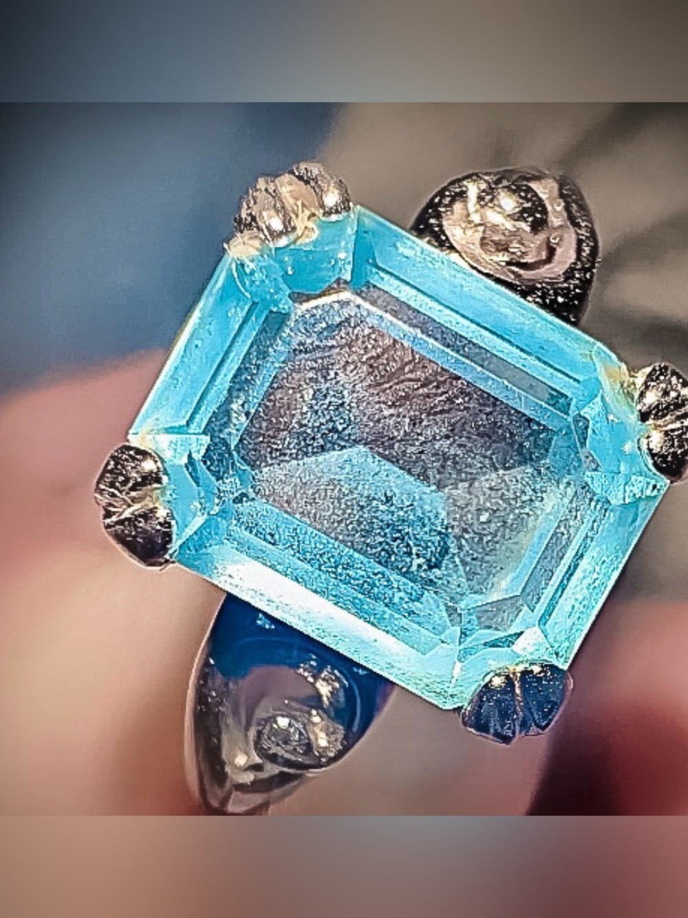 Vintage Avon “Blue Ice” Emerald Cut Cocktail Ring Sterling Silver 925 Size 7
